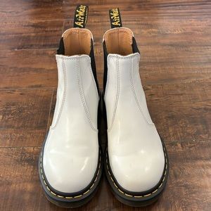 Dr. Martens White | Unisex | very good condition and clean